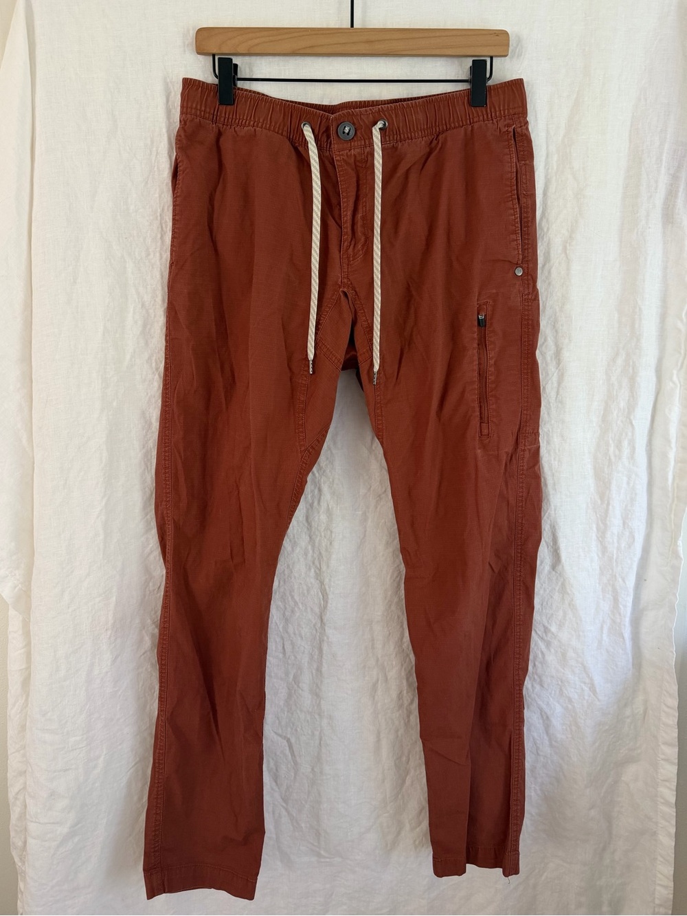 Vuori Ripstop Climber Pants Hiking Outdoor Men Medium Rust Orange Gorpcore V412